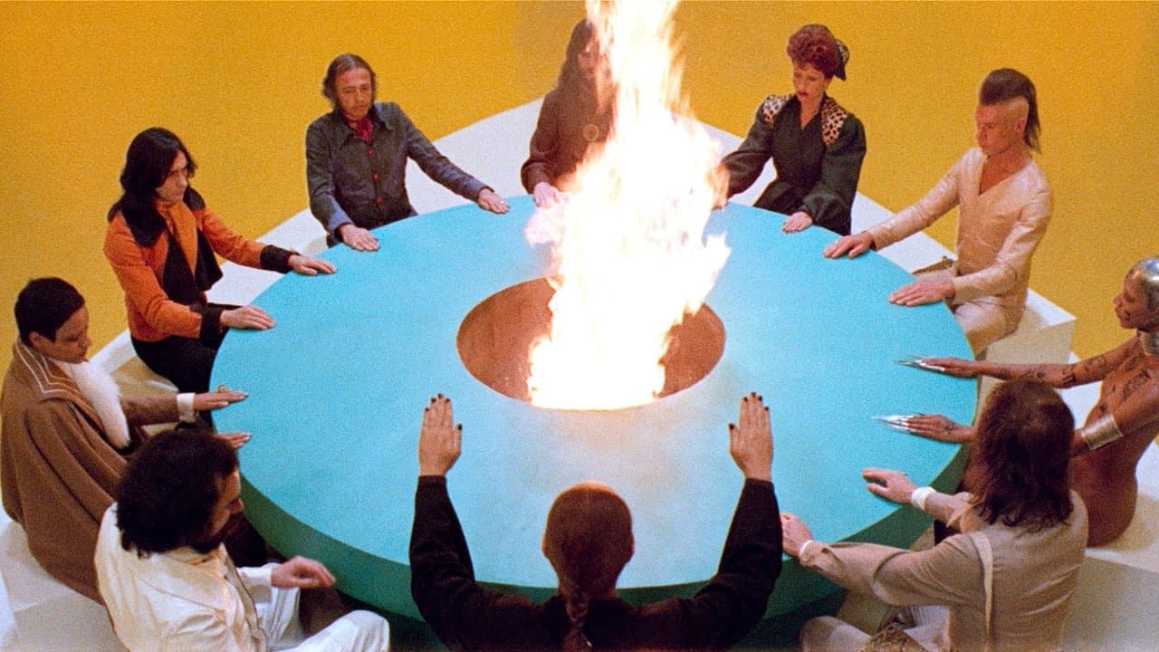 La Montagne sacrée backdrop