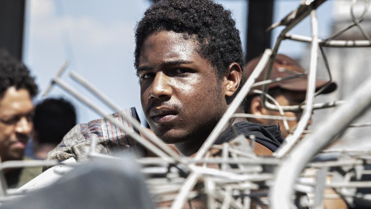 7 Prisonniers backdrop