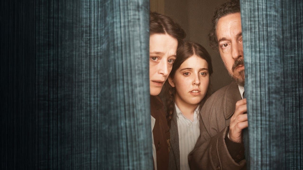 La Vie devant moi backdrop