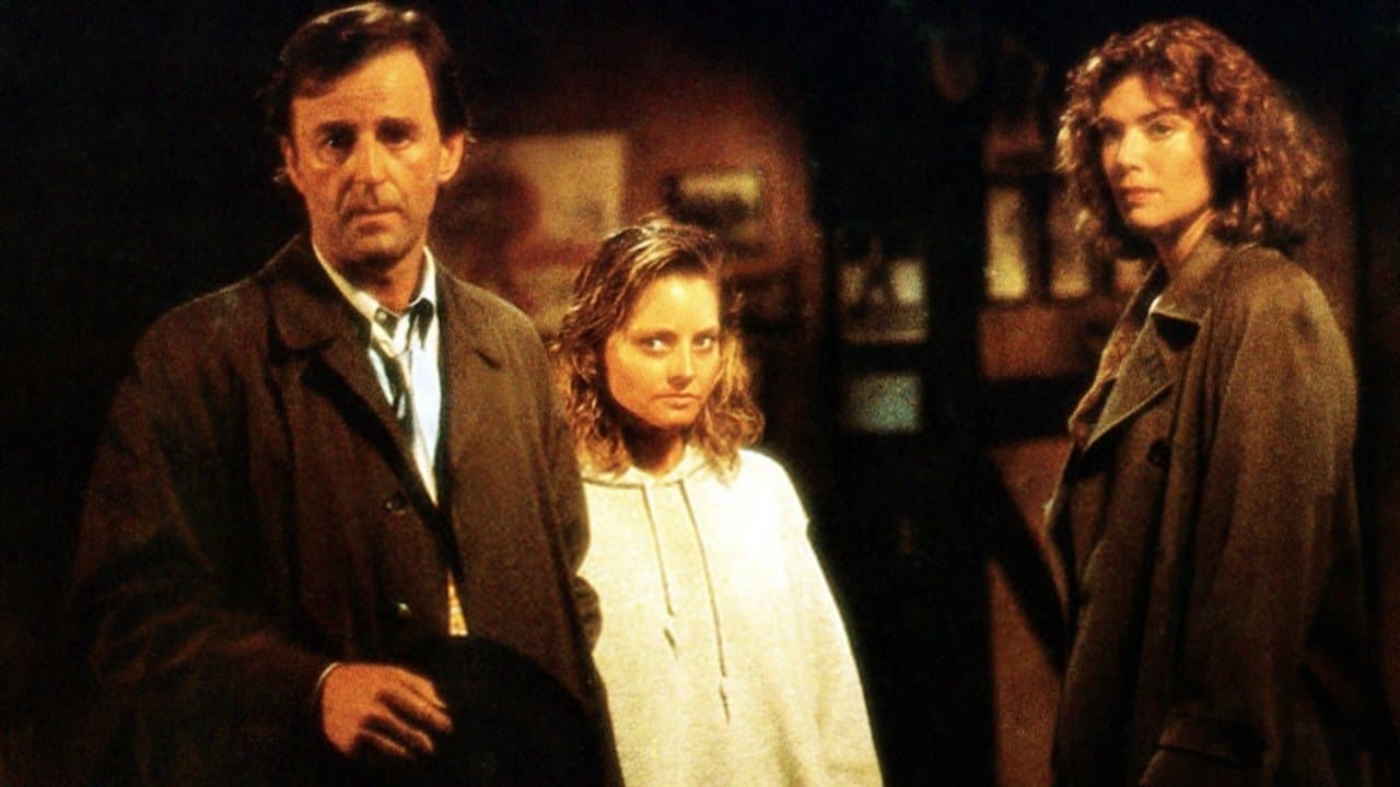 Les Accusés backdrop