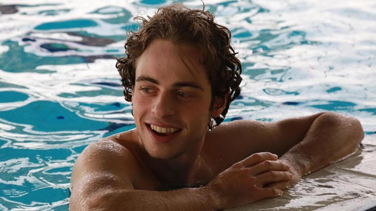 Une âme secrète backdrop