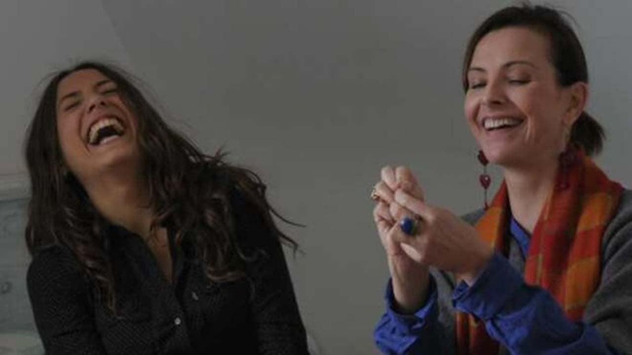 Mauvaise Fille backdrop