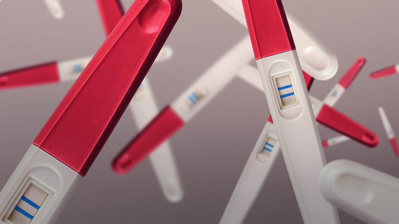 L’Homme aux mille enfants backdrop