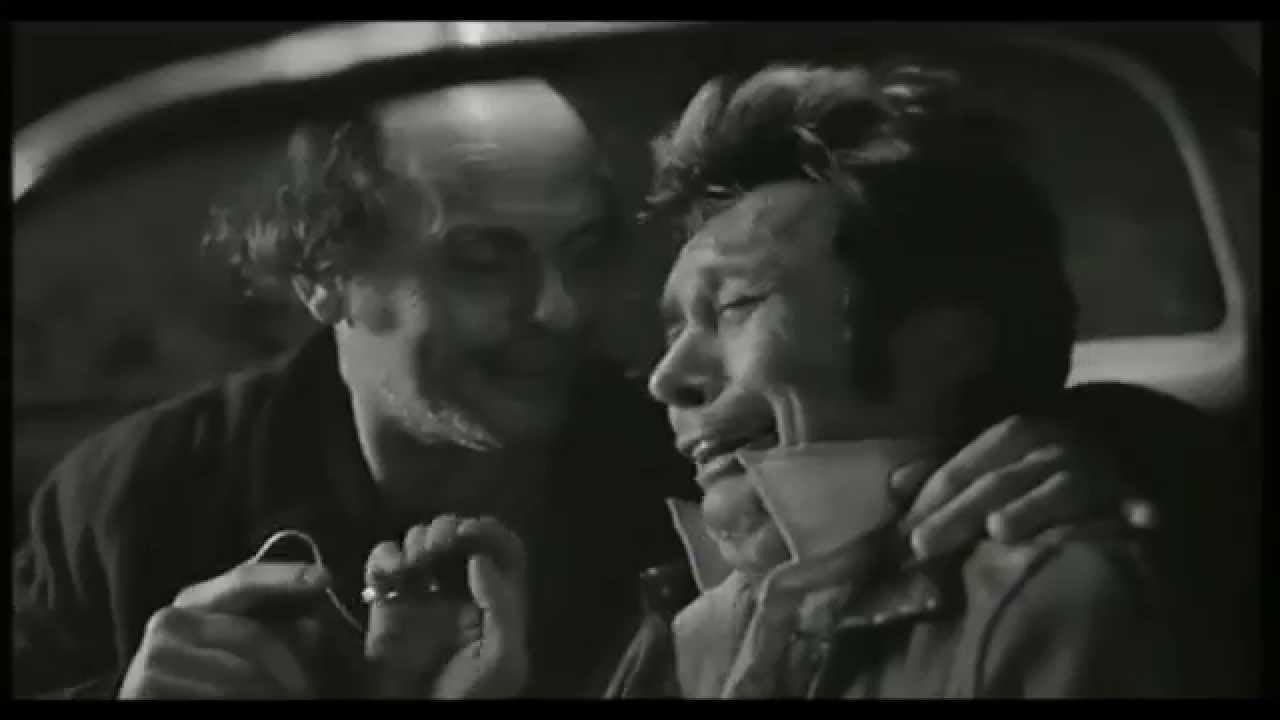 Lune Froide backdrop