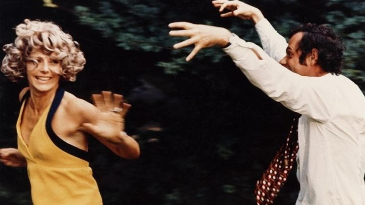 L'invitation backdrop