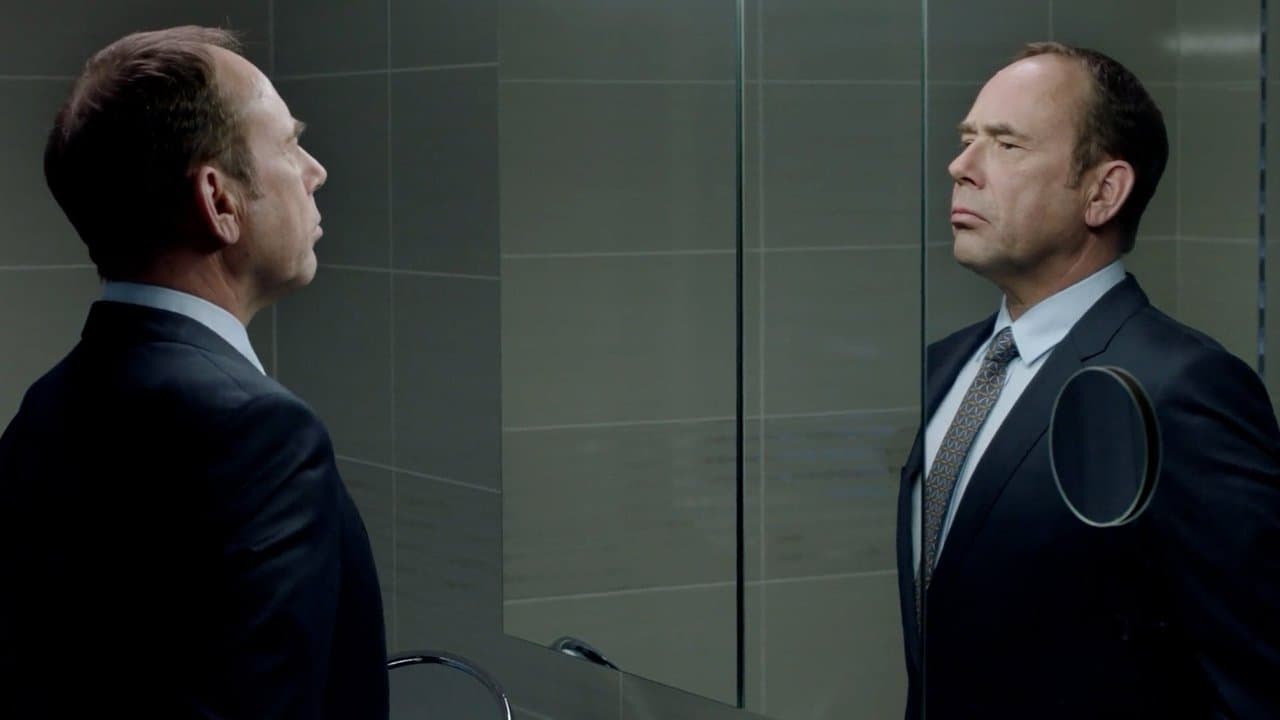 Ceux qui travaillent backdrop