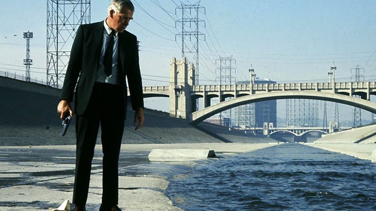 Le Point de non-retour backdrop