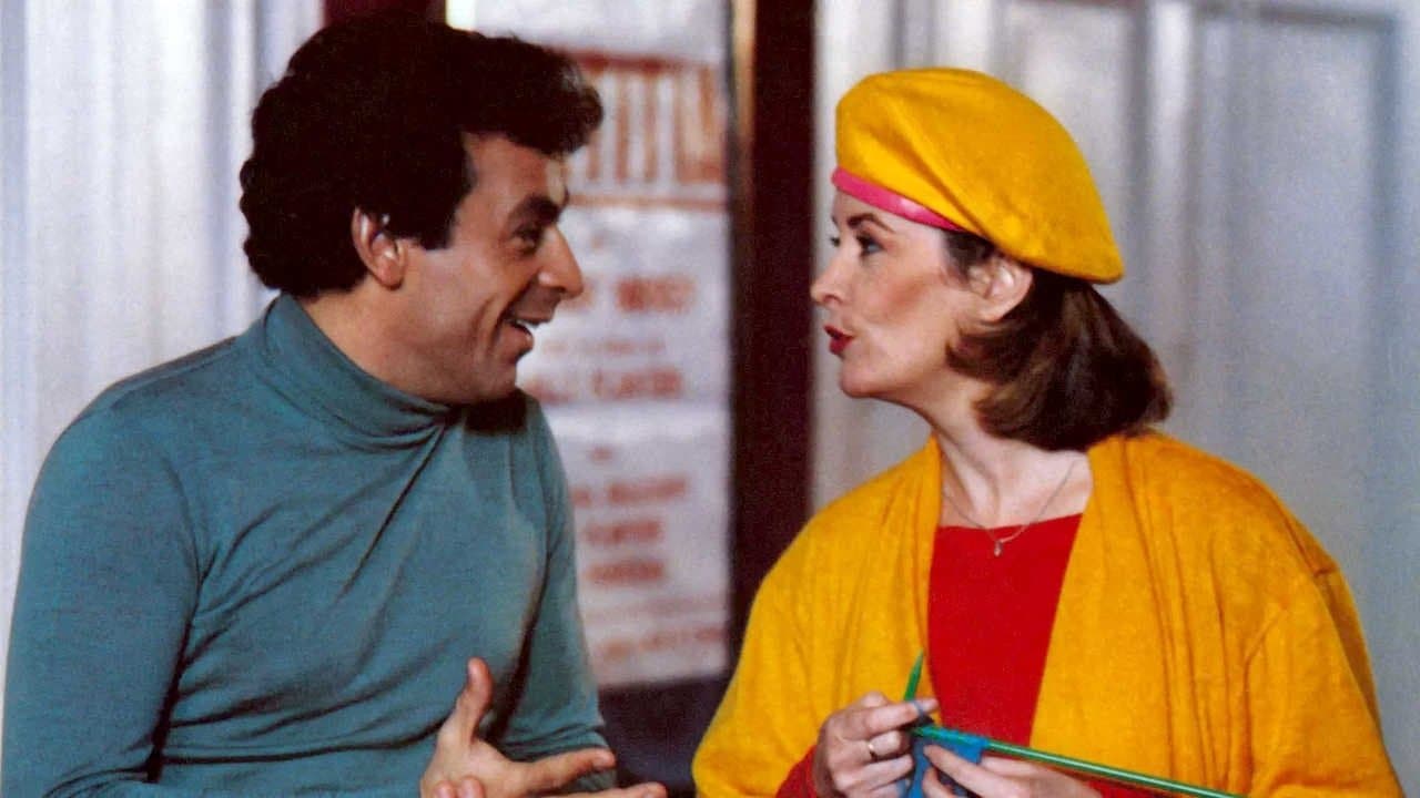 Le Débutant backdrop