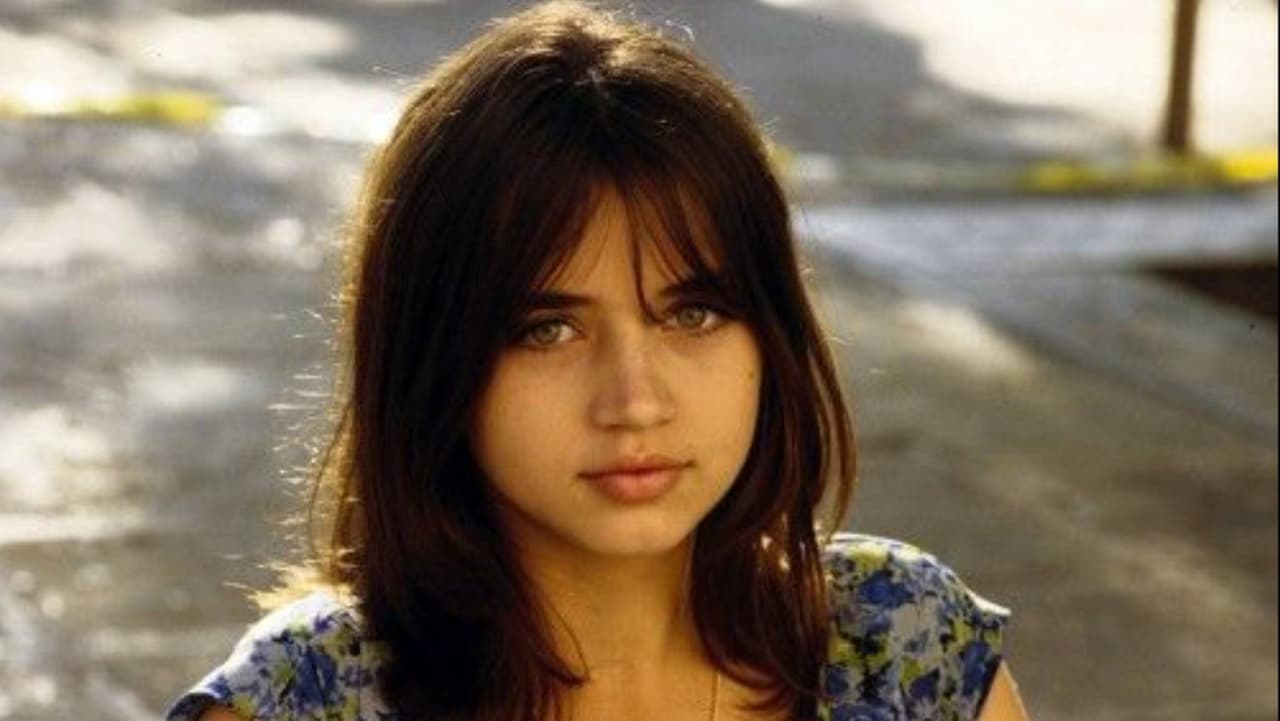 Une Rose de France backdrop