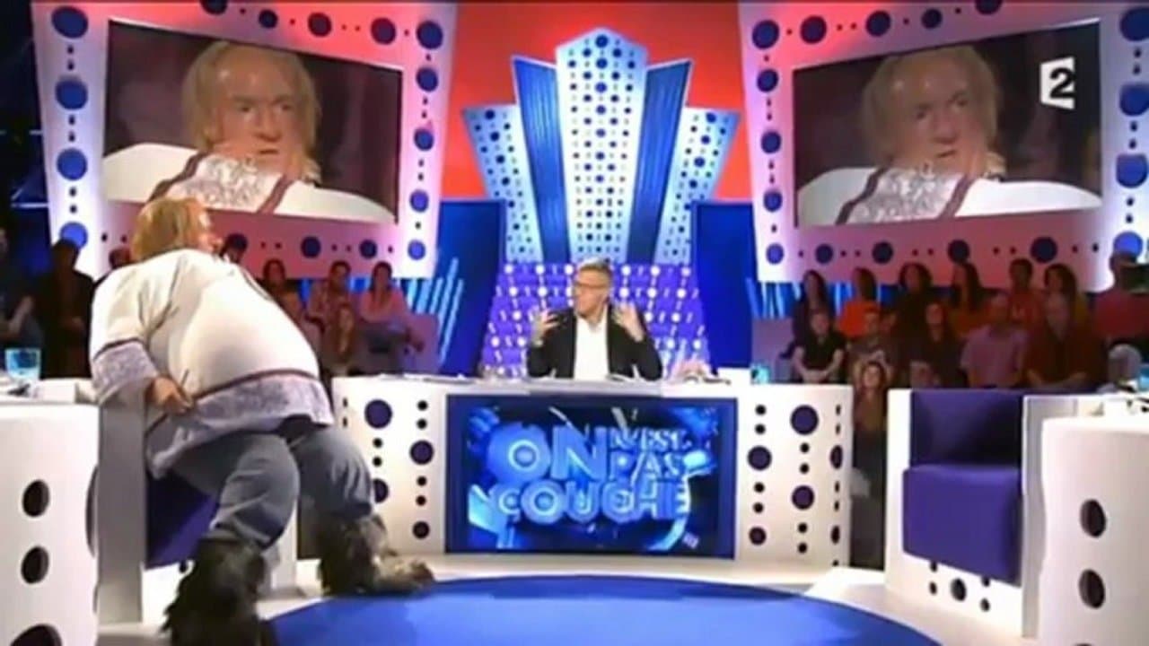 Jonathan Lambert n'est pas couché backdrop