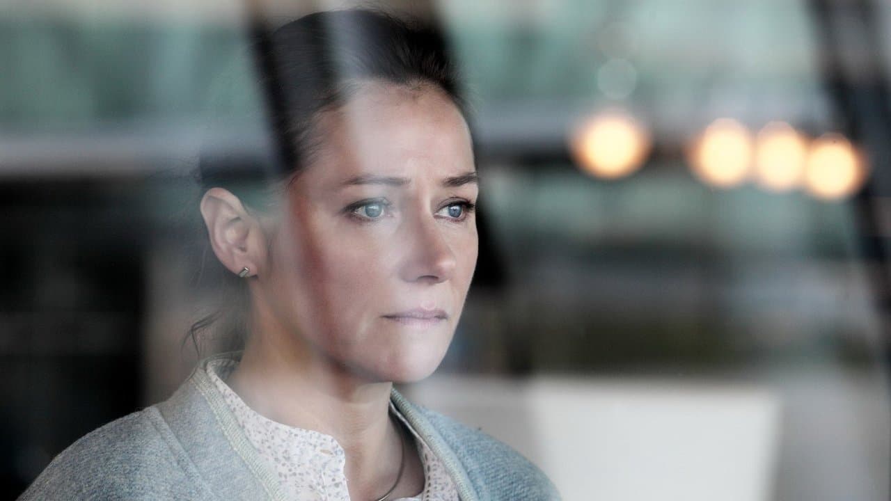 La Fille de Brest backdrop