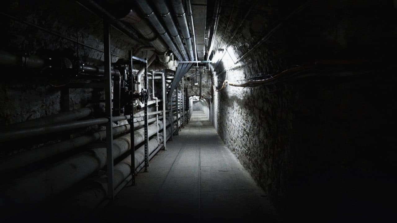 Secrets souterrains backdrop