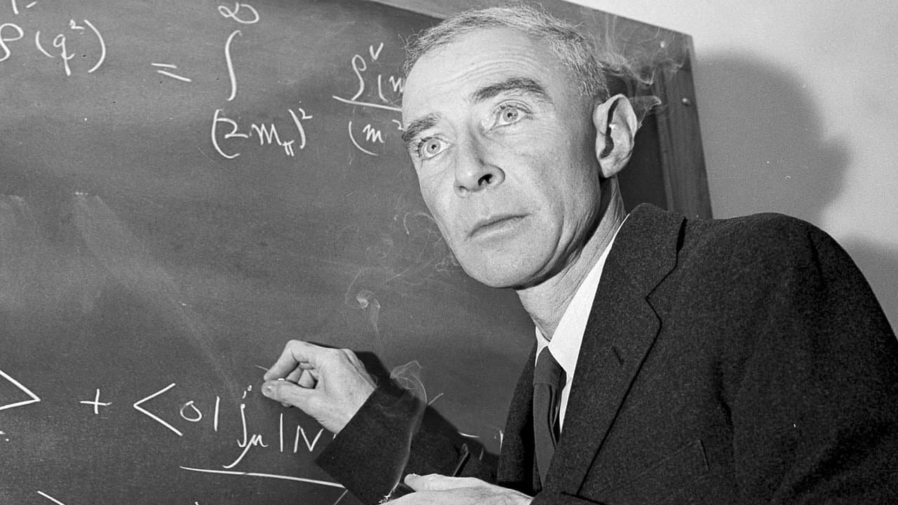 Oppenheimer, l'homme et la bombe backdrop