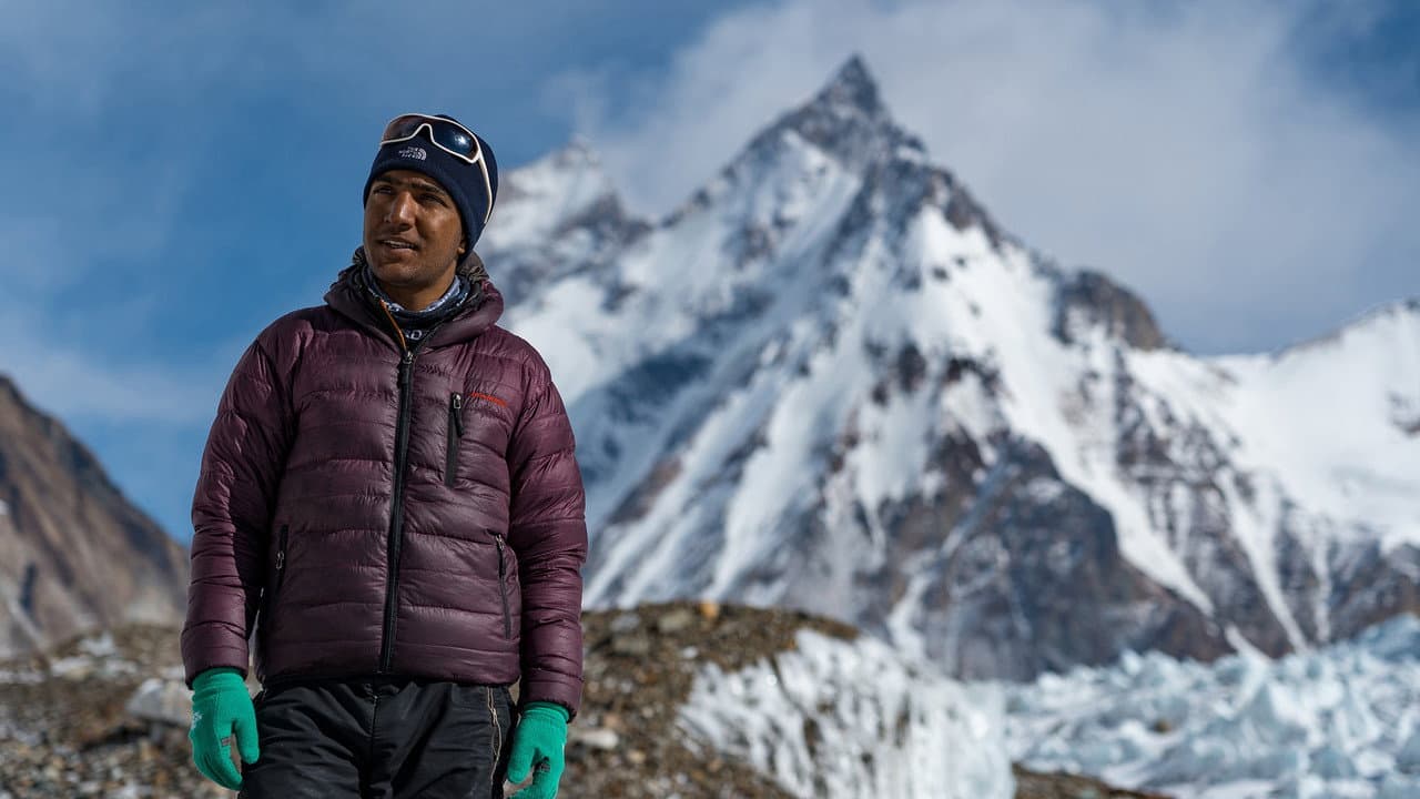 The Last First : le K2 en hiver backdrop