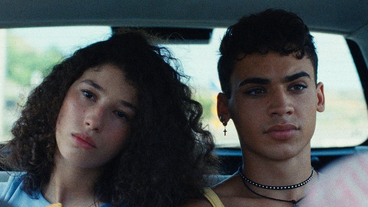 Loup & Chien backdrop