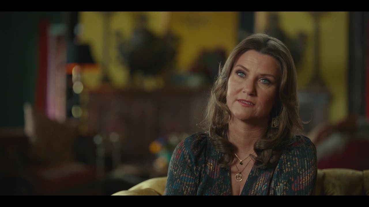 Rebel Royals : Une histoire d'amour improbable backdrop