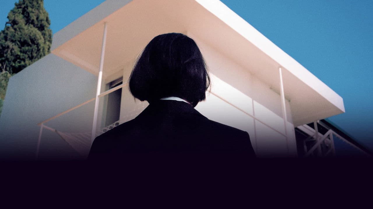 E.1027: Eileen Gray et la maison au bord de la mer backdrop