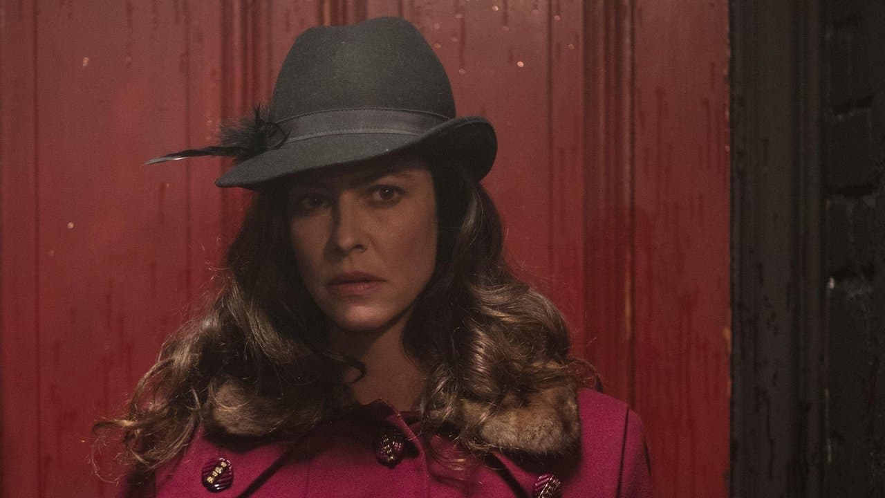 La Femme la plus assassinée du monde backdrop