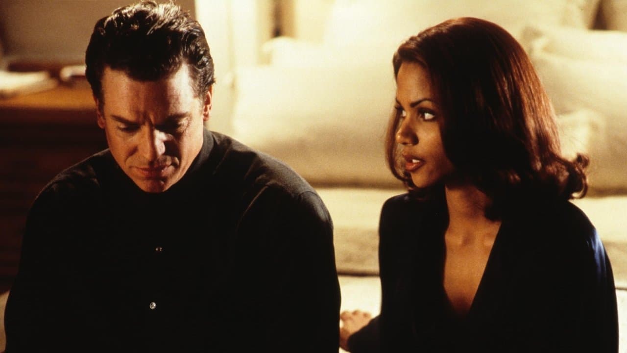 Sombres soupçons backdrop