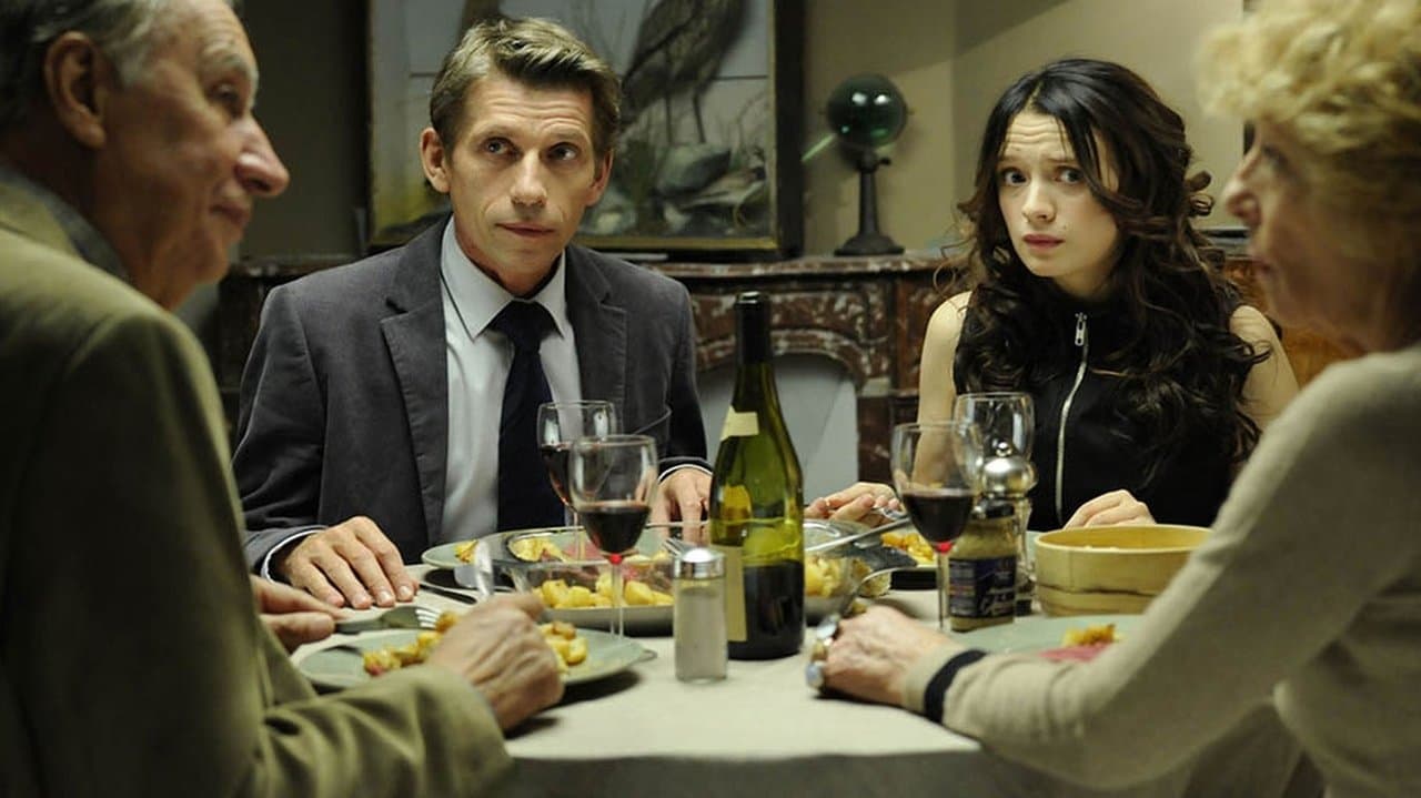 Le Nom des gens backdrop