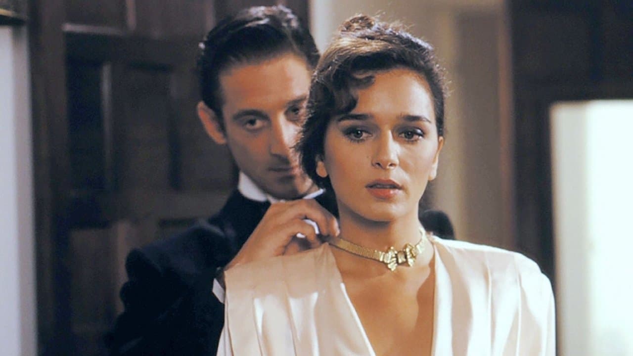 Dernier été à Tanger backdrop