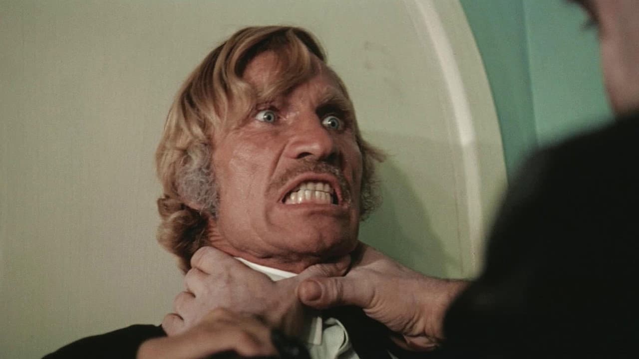 Les Orgies de Frankenstein 80 backdrop