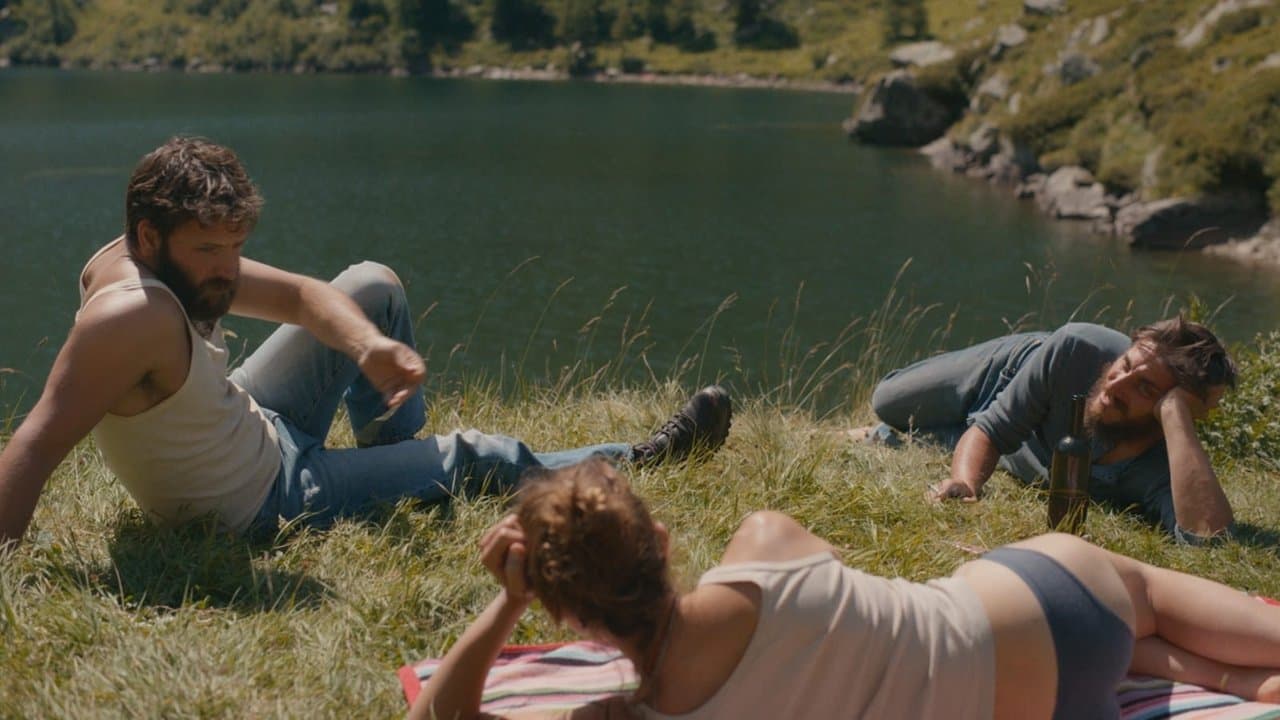 Les Huit Montagnes backdrop