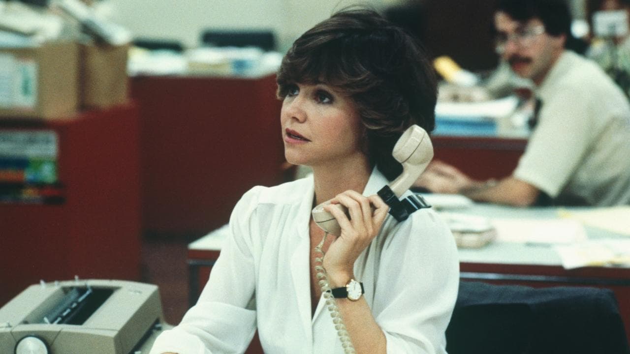 Absence de malice backdrop