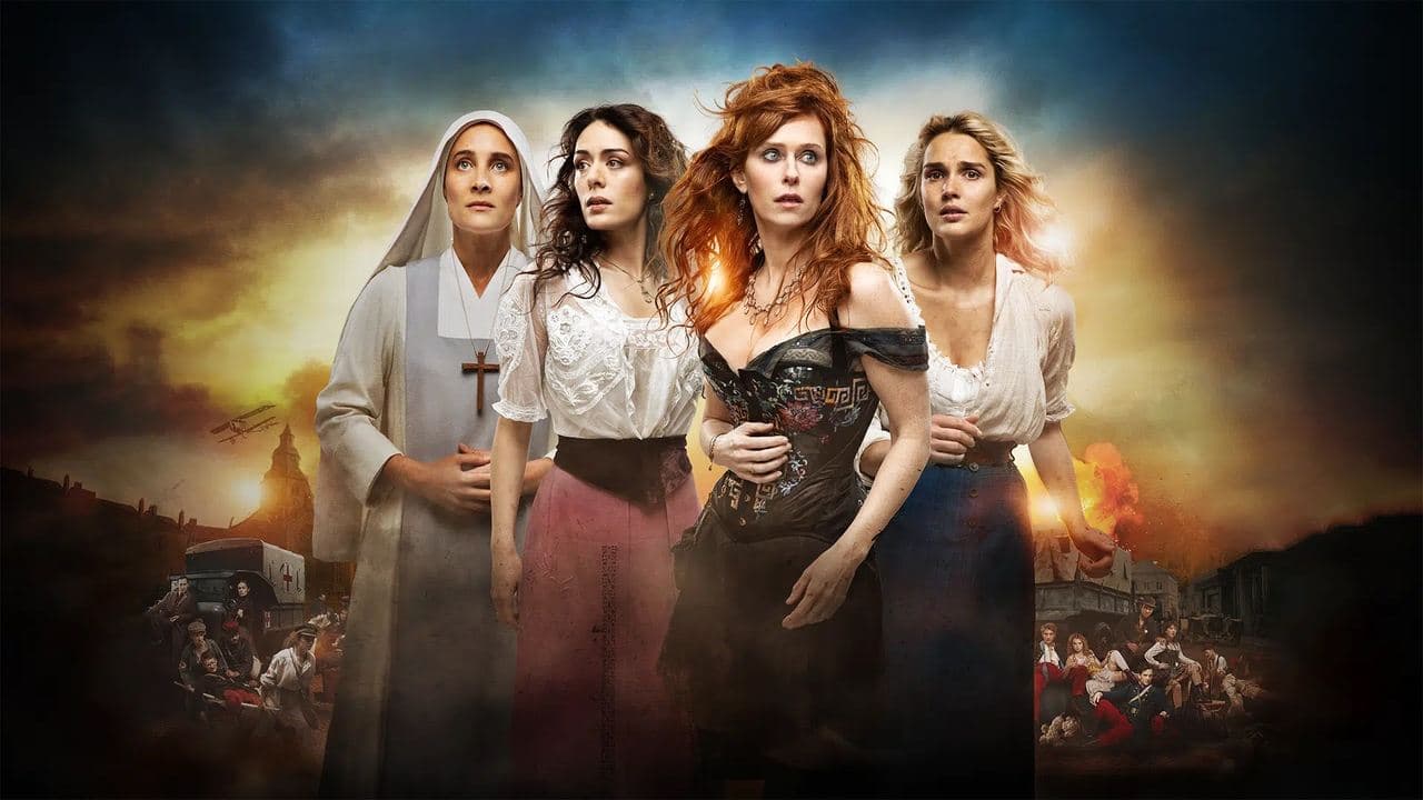 Les Combattantes backdrop